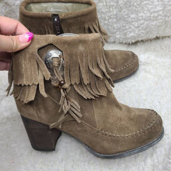 Sbicca Jessa Fringed Suede Leather Boho Ankle Boots size 9 - Picture 3 of 11